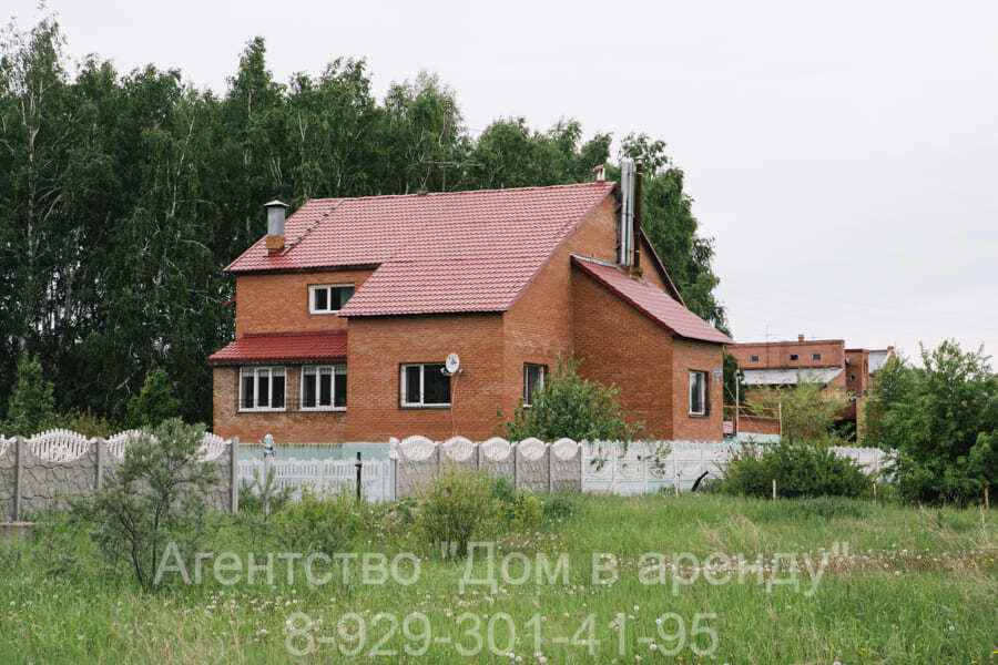 Коттедж на Кондратюка с сауной и бильярдом